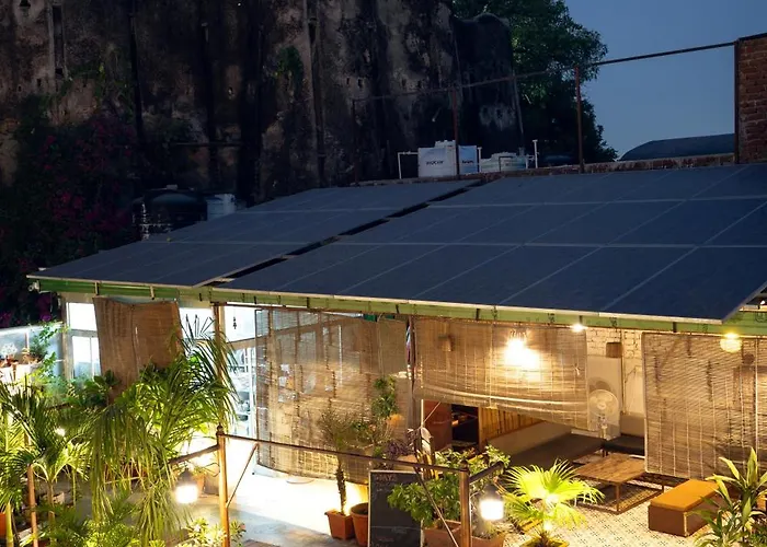Le Fort Homestay